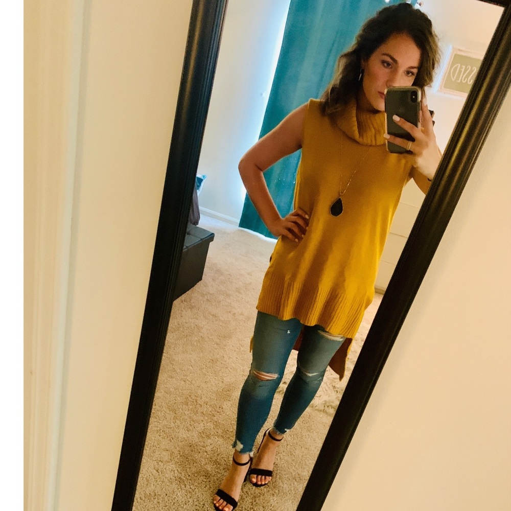 Turtle Neck High-Low Tank